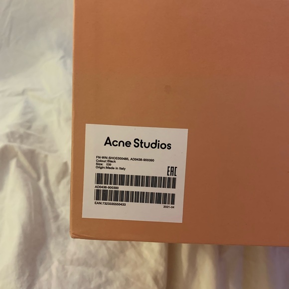 Acne Studios Pointed Toe Chelsea Boots - Picture 3 of 7